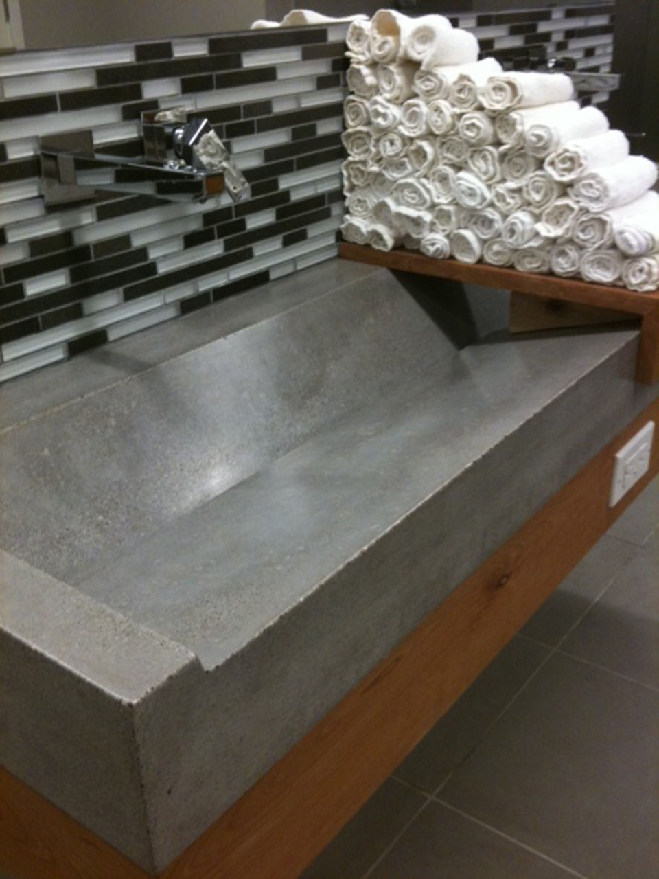 Mag's Concrete Works, concrete countertop sink